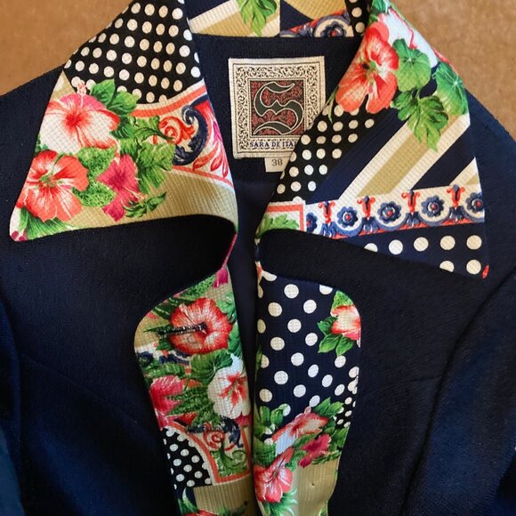 70's Sara de Italia deadstock viscose crepe long navy jacket with floral collar - Picture 8 of 10